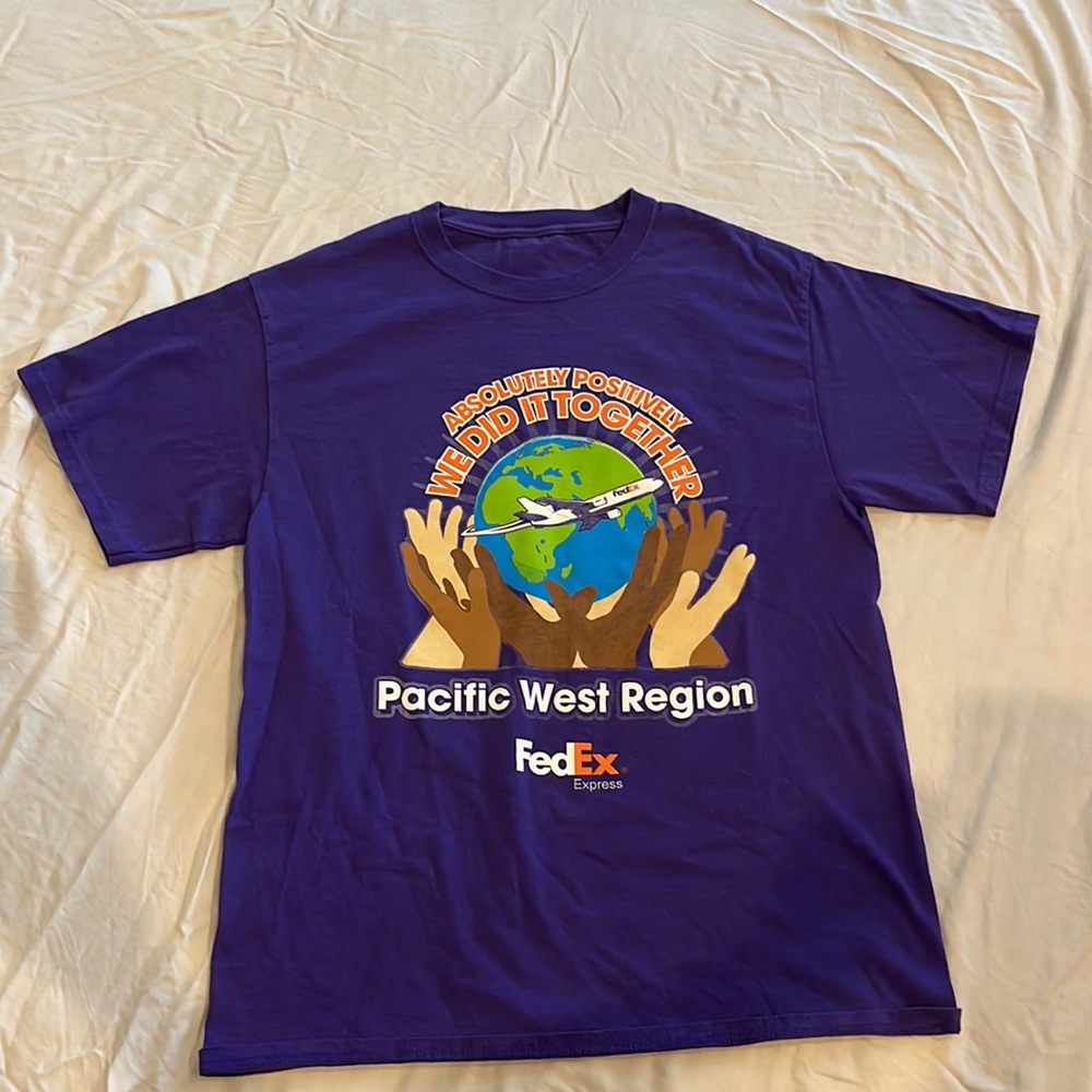 Fedex purple t-shirt - Picture 1 of 6